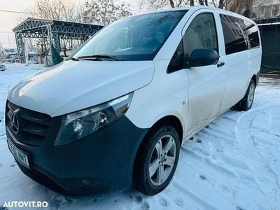 Culoarealb Second-hand 2019 Mercedes Vito Van | 27.000 EUR