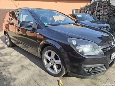 Negru Utilizat 2007 Opel Astra Break | 1.800 EUR (Preț OK)
