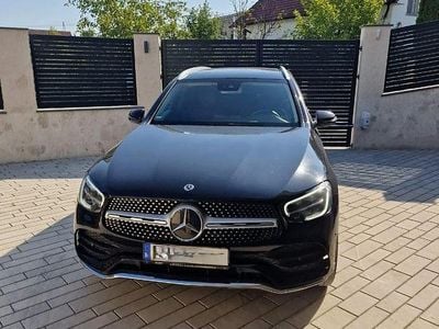 Second-hand Mercedes GLC300 258 CP (189 kW) 2020 Culoarenegru SUV
