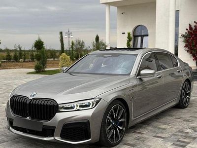 BMW 745e