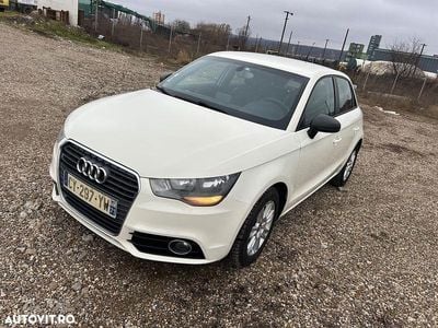 Second-hand Audi A1 Attraction 90 CP (66 kW) 2014 Culoarealb Berlinǎ