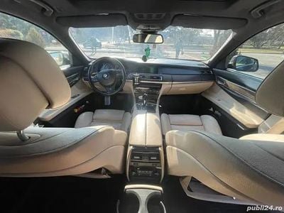 BMW 740