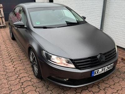 Second-hand VW Passat 140 CP (102 kW) 2012 Culoaremaro Berlinǎ