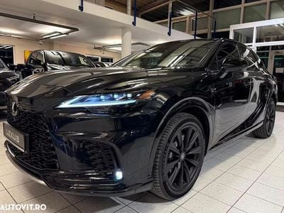 Nouă Lexus RX500h Sport Line 371 CP (272 kW) 2025 Culoarenegru SUV