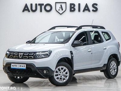 Second-hand Dacia Duster Comfort 115 CP (84 kW) 2022 Culoarealb SUV