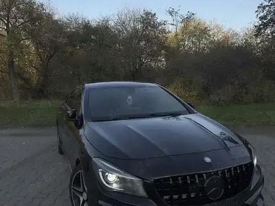 Mercedes CLA200