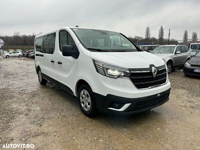 second-hand Renault Trafic Combi 2.0 Blue dCi 110 S&S L2 8+1 Life