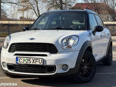 Second-hand Mini Cooper D Countryman 112 CP (82 kW) 2011 Culoarealb SUV