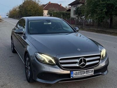 Mercedes E220