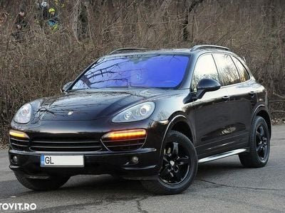 Culoarenegru Utilizat 2014 Porsche Cayenne SUV | 18.000 EUR (Super Preț)