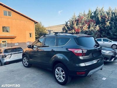Culoaregri Utilizat 2019 Ford Kuga Trend SUV | 13.700 EUR (Preț OK)