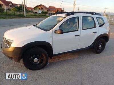 Second-hand Dacia Duster 115 CP (84 kW) 2016 Alb SUV