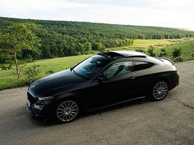 Second-hand Mercedes C300 AMG line Plus 258 CP (189 kW) 2018 Culoarealbastru Coupe