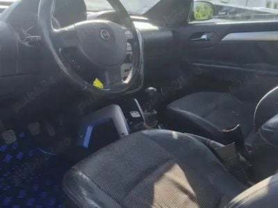 Utilizat 2005 Opel Tigra Cabrio | 2.150 EUR