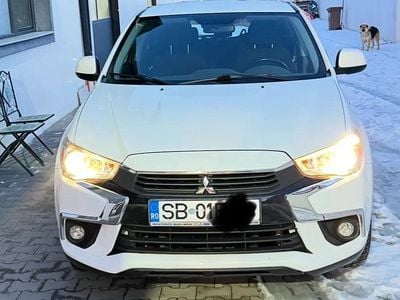 Culoarealb Utilizat 2017 Mitsubishi ASX Intense SUV | 10.500 EUR (Preț OK)