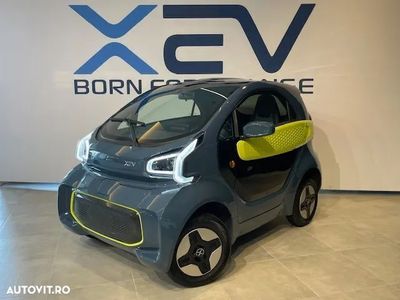 Albastru Nouă 2025 XEV Yoyo Hatchback | 18.200 EUR