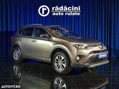 Second-hand Toyota RAV4 155 CP (114 kW) 2017 Culoaremaro SUV