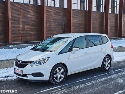 Culoarealb Utilizat 2018 Opel Zafira Innovation Monovolum | 7.999 EUR (Super Preț)