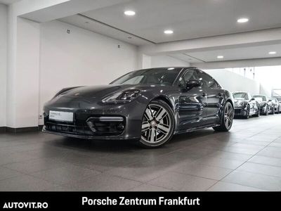 Porsche Panamera 4