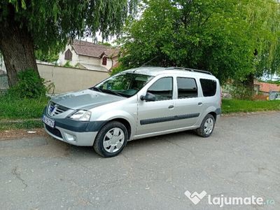second-hand Dacia Logan MCV benzina