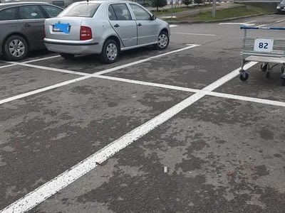 Utilizat 2004 Skoda Fabia Berlinǎ | 1.530 EUR (Scump)