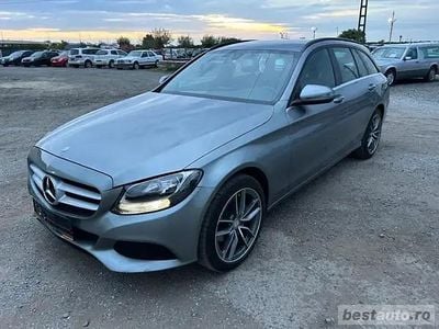 Gri Second-hand 2016 Mercedes C180 Premium Break | 11.300 EUR (Scump)