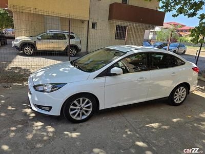 Alb Utilizat 2017 Ford Focus Titanium Berlinǎ | 8.000 EUR (Preț bun)
