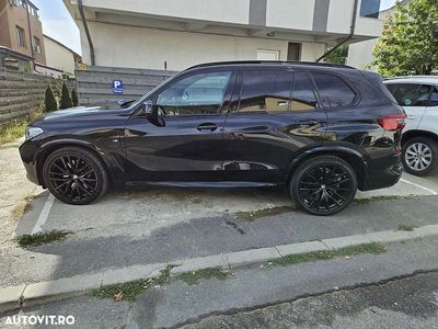 Second-hand BMW X5 Comfort Edition 394 CP (289 kW) 2021 Culoarenegru SUV