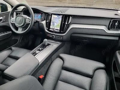 Gri Second-hand 2022 Volvo XC60 R-Design SUV | 35.950 EUR (Preț OK)