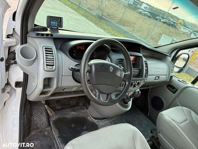 Culoarealb Second-hand 2011 Renault Trafic Monovolum | 9.500 EUR (Scump)