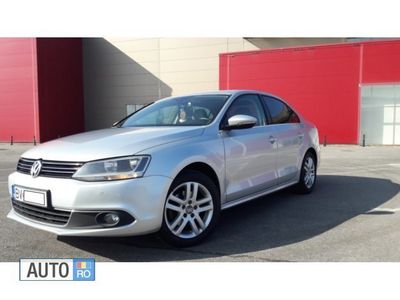 Second-hand VW Jetta 140 CP (102 kW) 2011 Gri Berlinǎ