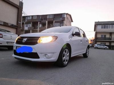 Second-hand Dacia Sandero 75 CP (55 kW) 2015 Alb Hatchback