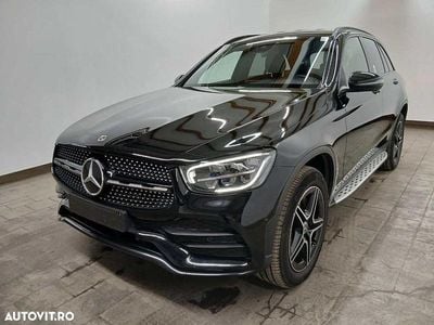 Culoarenegru Second-hand 2022 Mercedes GLC300e AMG line SUV | 42.900 EUR (Preț OK)