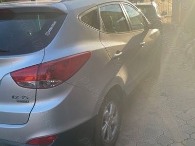 Second-hand Hyundai ix35 85 CP (62 kW) 2011 Argintiu SUV