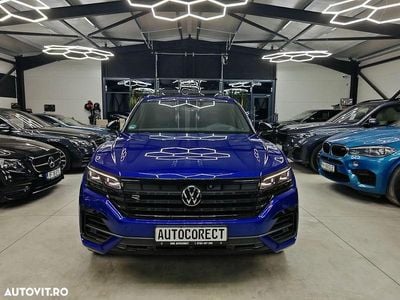 Second-hand VW Touareg 462 CP (339 kW) 2021 Culoarealbastru SUV