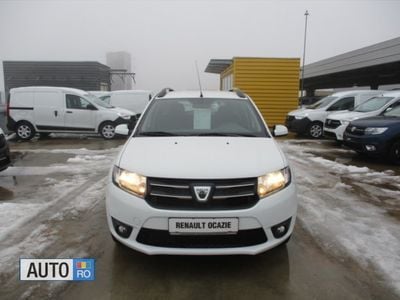 Second-hand Dacia Logan 75 CP (55 kW) 2014 Alb Berlinǎ