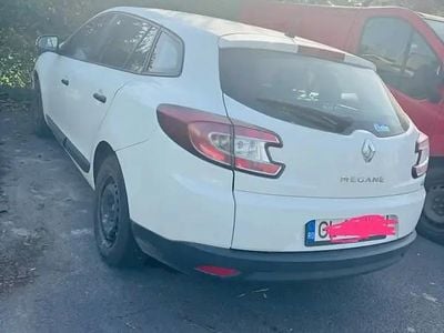 Utilizat 2011 Renault Mégane Berlinǎ | 3.300 EUR (Preț bun)