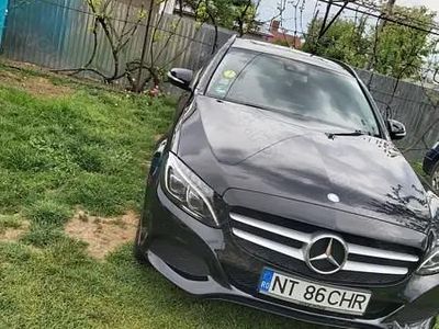 Utilizat 2015 Mercedes 200 | 11.000 EUR