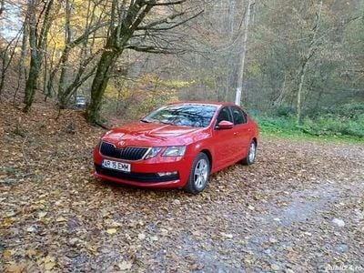 Rosu Utilizat 2018 Skoda Octavia Hatchback | 9.900 EUR (Preț OK)