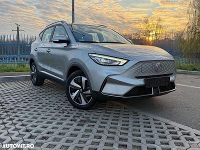 Second-hand MG ZS Comfort 130 kW (177 CP) 2022 Culoarealb Berlinǎ