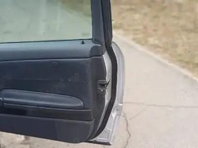 Second-hand Mercedes C200 2001