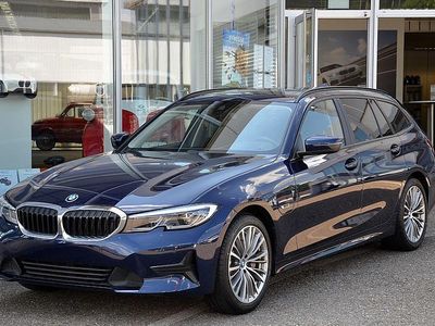 Utilizat 2022 BMW 330 Sport Line | 34.436 EUR (Preț OK)