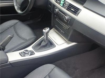 Second-hand BMW 320 130 CP (95 kW) 2011 Berlinǎ