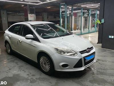 Second-hand Ford Focus 95 CP (69 kW) 2012 Culoarealb Berlinǎ