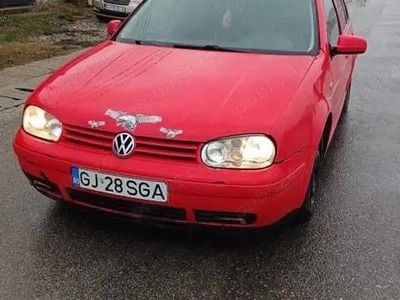 Second-hand VW Golf IV 101 CP (74 kW) 2001 Hatchback