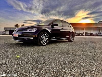 Culoarenegru Second-hand 2019 VW Golf VII Join Hatchback | 10.700 EUR (Preț bun)