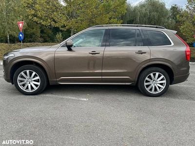 Culoaremaro Utilizat 2018 Volvo XC90 Momentum SUV | 25.500 EUR (Puțin scump)