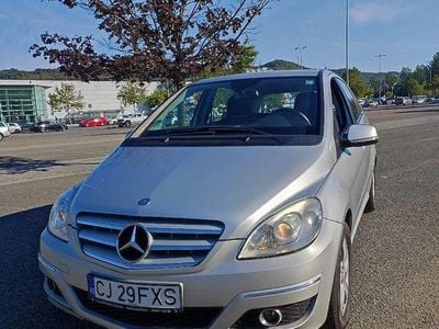 Mercedes B180