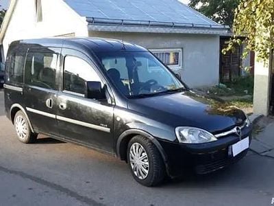 Utilizat 2003 Opel Combo Break | 1.699 EUR