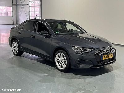 Culoarealbastru Utilizat 2019 Audi A3 Sport Berlinǎ | 17.777 EUR (Super Preț)